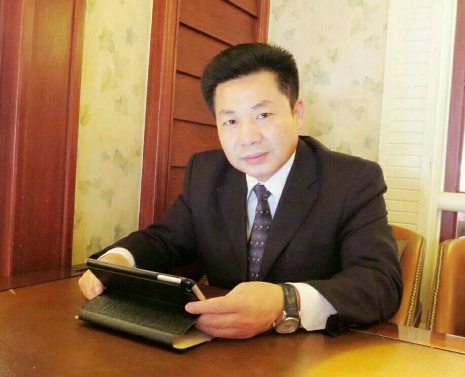 何应伟