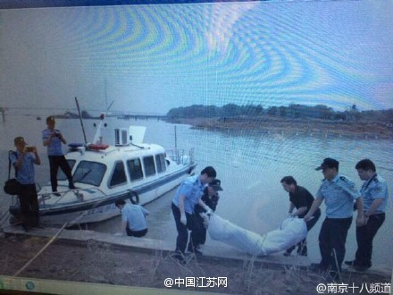 南京长江二桥附近发现疑似