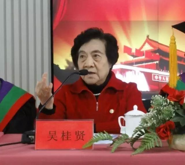 30名副国级以上女官员,谁的仕途不同寻常?