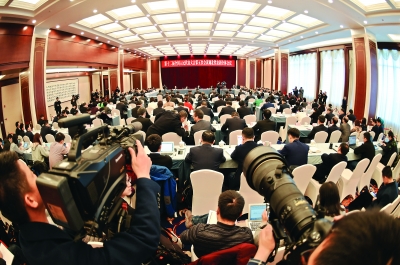 湖北代表团举行第四次全体会议供给侧结构性改革
